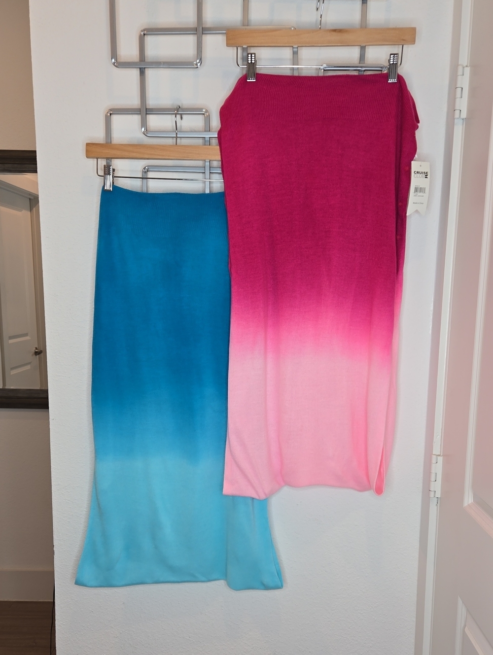 2 Cruise Club Women's Ombre Pink And Teal Cardishawls One Size